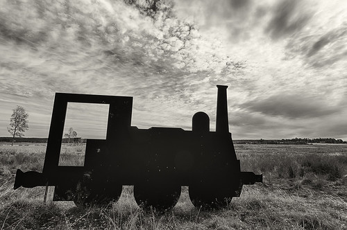 sky monument clouds train landscape se memorial sweden fake locomotive kil blackandwhitephotography observationtower värmland