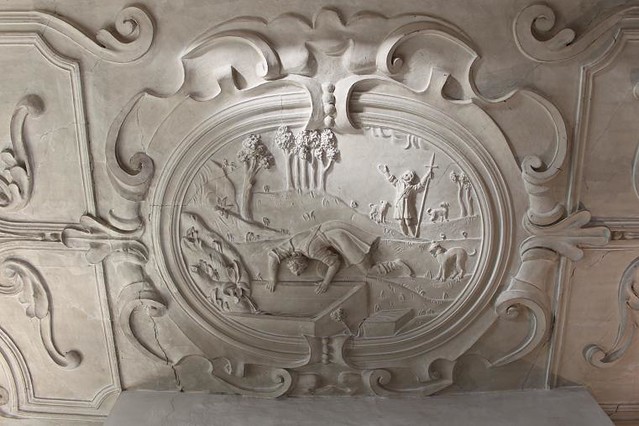 stucco decoration on ceiling