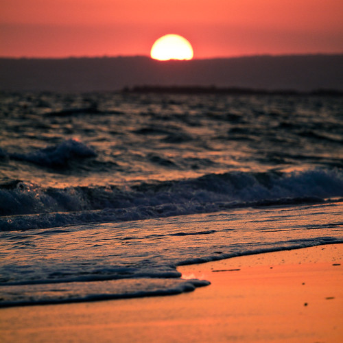 sunset sea summer sun beach canon eos sand tramonto mare estate spuma foam 7d l usm sole 70200 spiaggia ef f4 sabbia 70200mm destinatiaperdersi