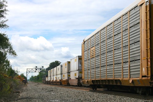 railroad train rail railway freight csx intermodal