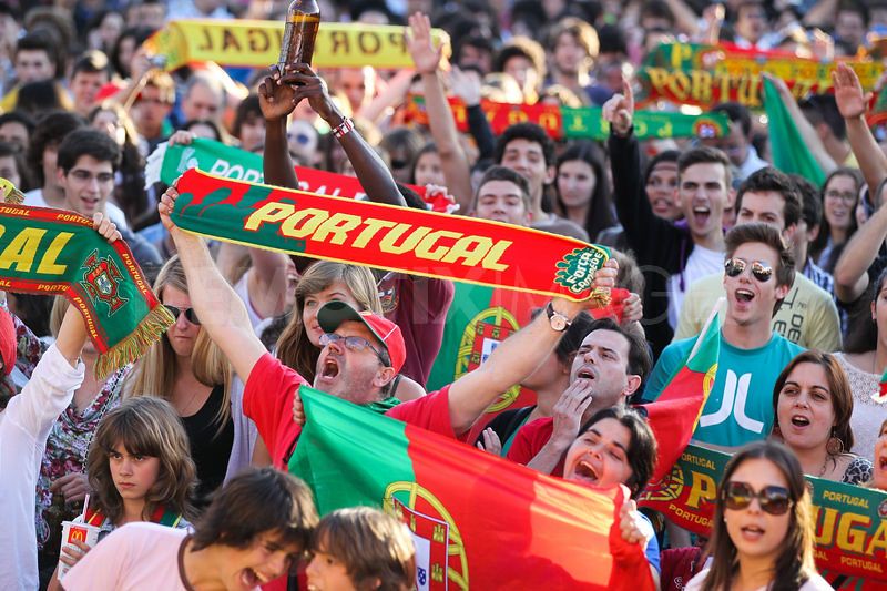 Люди в португалии
