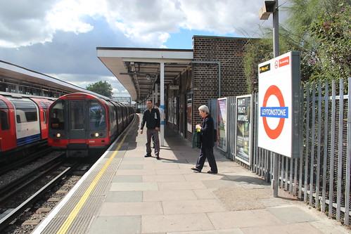 Central Line Train No. 91141 bound for Epping, pulls into Leytonstone Station