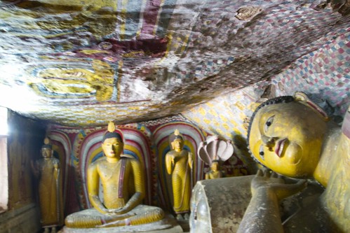 sculpture temple paint buddha sri lanka cave fresco dambulla