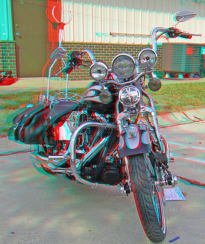 stereoscopic stereophoto 3d nebraska anaglyph stereo motorcycle carshow westpoint redcyan 3dimages 3dphoto 3dphotos 3dpictures stereopicture lastflingtillspring