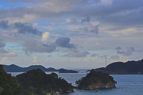 ocean blue sky orange cloud white green island iseshima