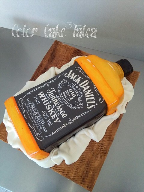 Giant Cake of Jack Daniels by Color Cake Talca