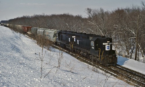 emd lease emdlease sd35 highnose sooline soo riversub 223 freight manifest railroad fallenflag leasepower snow