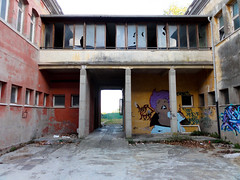 12 08 29 Abandoned Lido Hospital 38.jpg