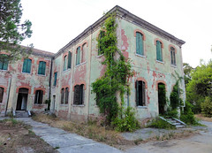 12 08 29 Abandoned Lido Hospital 41.jpg