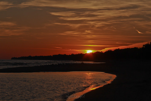 sunset lake beach lakeerie longpoint ontarioparks 60d sunsetlovers cloudlovers