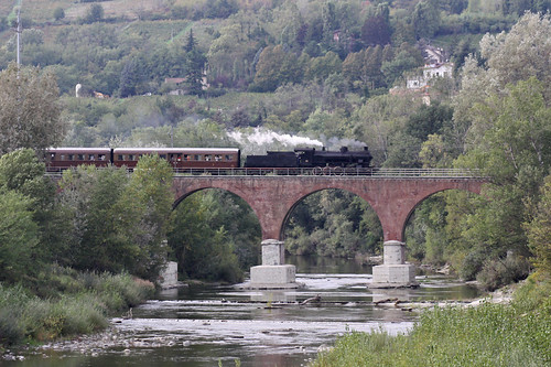 bridge creek italia trains ponte railways fs alessandria ovada trenitalia treni torrente ferrovie orba trenoavapore trenostorico e626294 pontedellaveneta atsl gr740244