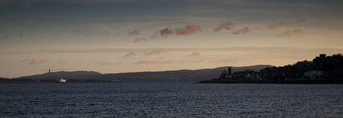 uk sea sunrise boats scotland ferries bute rothesay firthofclyde isleofbute