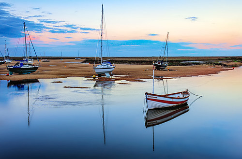 blue sunset boats coast boat norfolk wellsnextthesea