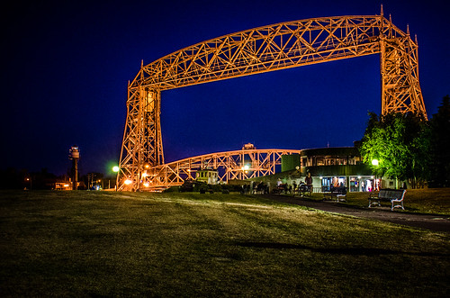 nightphotography bridges duluth aerialliftbridge