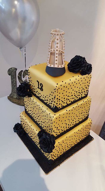 Valentino Rock Stud Sugar Shoe Cake by Emily Guidetti of Giudetti's Cakes and Sugarcraft