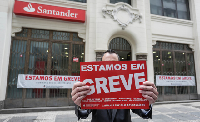 Bancários em greve farão manifestação em São Paulo, na Rua São Bento, centro da cidade - Créditos: SPBancários