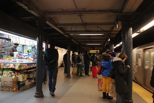 Newsstand, Countdown display, arriving subway train