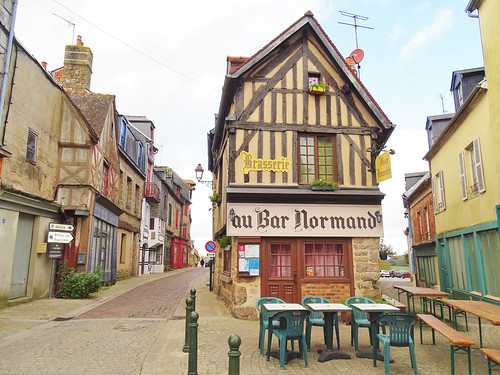 france domfront orne normandie architecture