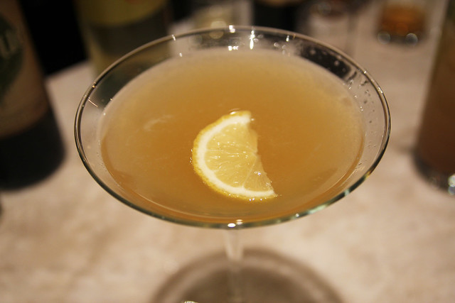Organic cocktail Bee's Knees by Caroline on Crack