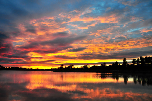 sunset reflections kansas wichita chisholmcreekpark