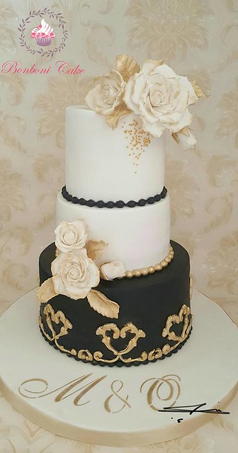 Pretty Wedding Cake by Mona Ghobara of Bonboni cake