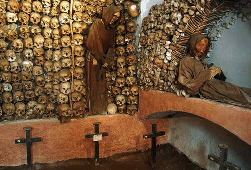 Roma insólita: La cripta de los 4000 esqueletos de Via Veneto