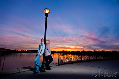 park sunset chicago love photography centennial engagement session munster strobe strobist