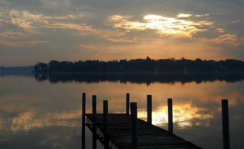 morning lake sunrise pier illinois midwest calm il foxlake lakecountyil foxlakeillinois foxlakeil