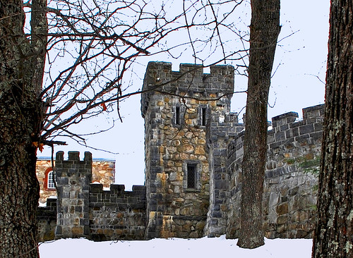 statepark park old bridge winter wedding usa brown white house snow cold building castle church monument rock stone architecture catchycolors garden landscape outside grey photo interesting nikon flickr exterior image shots fort outdoor snowy country gray picture newengland newhampshire places nh christian historical scenes gundersen livefreeordie stonehouse nikoncamera oldstonehouse searlescastle nikond40x d40x bobgundersen robertgundersen