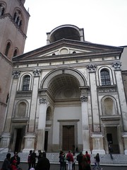 Alberti, defining feature-facade 15th century- greatest achievement