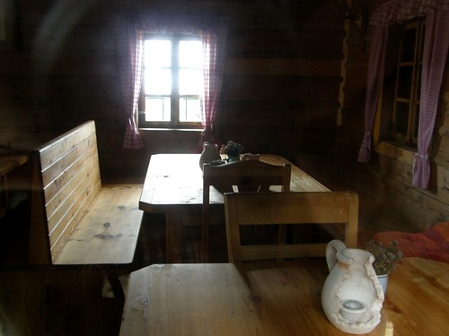 wood hütte hut holz steiermark styria innenansicht interiorview joglland halterhütte wildwiesen