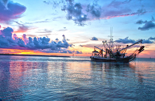 sunset gulfofmexico photography boat fishing shrimp hdr saltwater grandisle shrimpboat edgeoftheworld trolling louisina