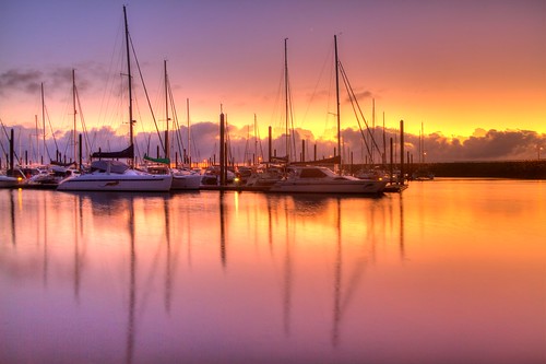 travel sea holiday beach sunrise canon landscape boat harbour yacht adventure mackay greatbarrierreef luxury hdr northqueensland photomatix bracketed