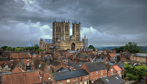 uk england sky clouds landscape day cloudy gothic medieval norman lincolnshire lincoln lincolncathedral 1635mmf28lii