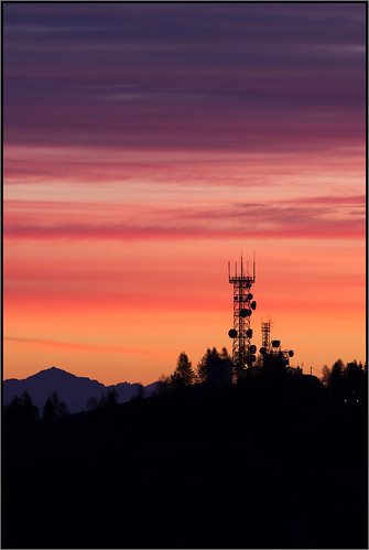 sunrise dawn alba redsky antenne ripetitori bielmonte fav10 biellese cielorosso panoramicazegna prealpibiellesi