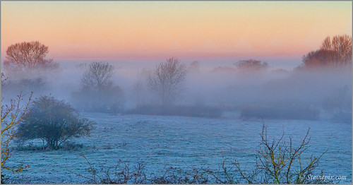 november light england sky mist water fog sunrise landscape photo buckinghamshire tring 2012 wilstone steviepix