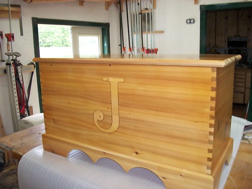 woodwork box chest cedar cedarchest blanketchest customwoodworking handmadebox keepsakebox dovetailedbox customcedarchest