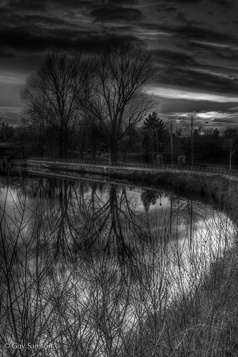 sunset bw reflection river noiretblanc rivière reflet reflexions hdr coucherdesoleil victoriaville victo nikond600 nikkor2485 rivièreduquébec rivièrenicolet guysamson