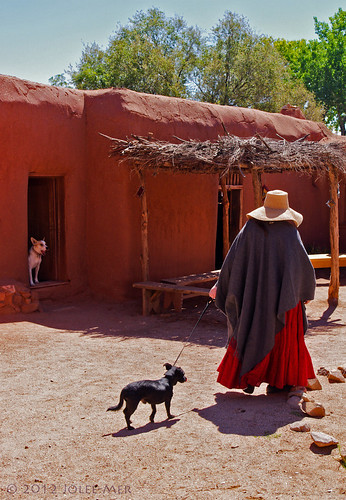 light woman usa newmexico color dogs shadows courtyard strolling bwversion colonialdress explored santafecounty adobebuilding elranchodelasgolindrinas lacurendera