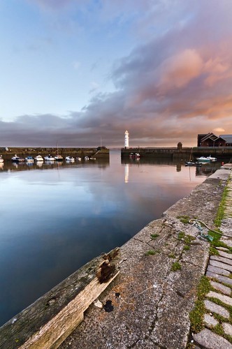 lighthouse water clouds sunrise canon dawn scotland edinburgh harbour newhaven 60d landscapesshotinportraitformat