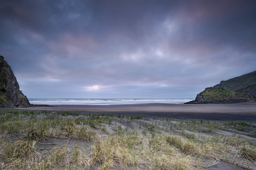 sunset sea newzealand sky seascape grass clouds blacksand nikon waves moody wideangle nopeople auckland nz northisland westcoast anawhata colourimage leefilters 1024mm d7000 lee06gndhard lee12gndsoft