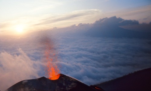 volcano guatemala transparency 1975 ektachrome eruption goldenhour pacaya