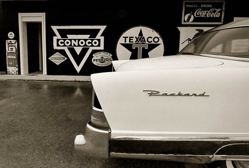 blackandwhite car sign sepia vintage logo colorado springfield cocacola texaco tone voigtländer packard conoco penzoil voigtländer12mm