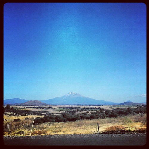 california moon mountain beautiful landscape shasta mtshasta instapdx uploaded:by=flickstagram instagram:venue_name=mtshasta instagram:photo=28709732255024457831241196 instagram:venue=765180