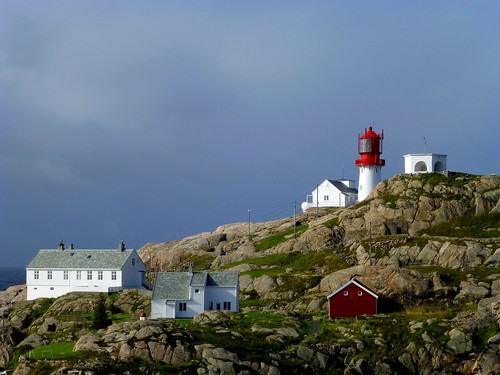 lighthouse norway day cloudy norwegen fyr lindesnes noorwegen p1030644 lighthousetrek blinkagain
