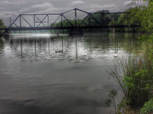 texas walkercounty riverside bridge swingingbridge river trinityriver nationalregister nationalregisterofhistoricplaces railroad greatnorthernrailroad