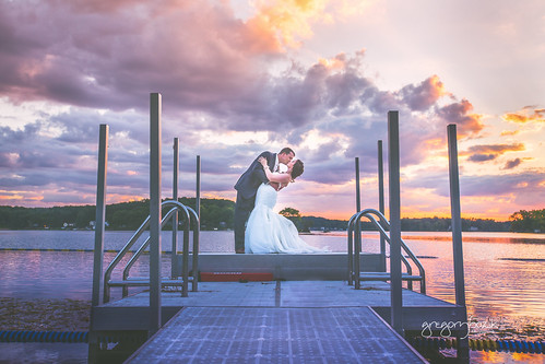 sunset beautiful canon portraits campnewaygo michigan lake wedding water