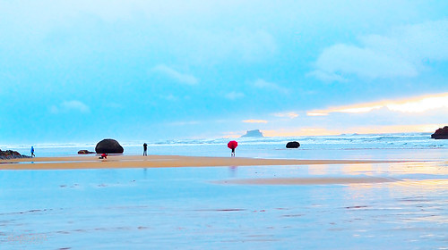 ocean sunset beach 35mm nikon newyear pacificocean pacificnorthwest oregoncoast newday hugpoint firstdaypost
