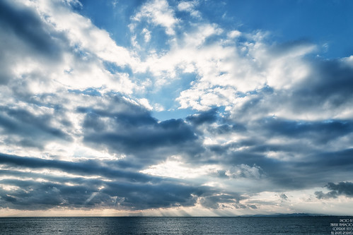 blue light shadow sea sky cloud sun sunlight white seascape japan landscape jacobsladder angelsladder canonef2470mmf28liiusm canoneos1dx