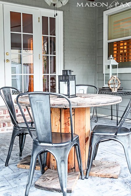 10 Creative DIY Coffee Tables for Your Backyard
